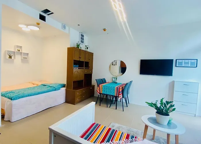 아파트 2 L Ground Floor Free Parking
